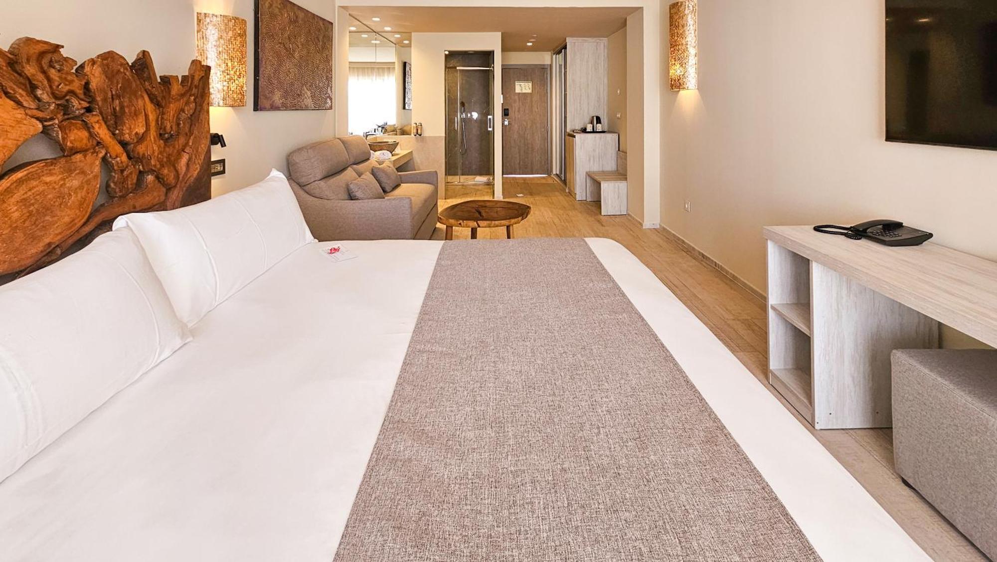 Event Tarifa By Qhotels - Adults Recommended ภายนอก รูปภาพ