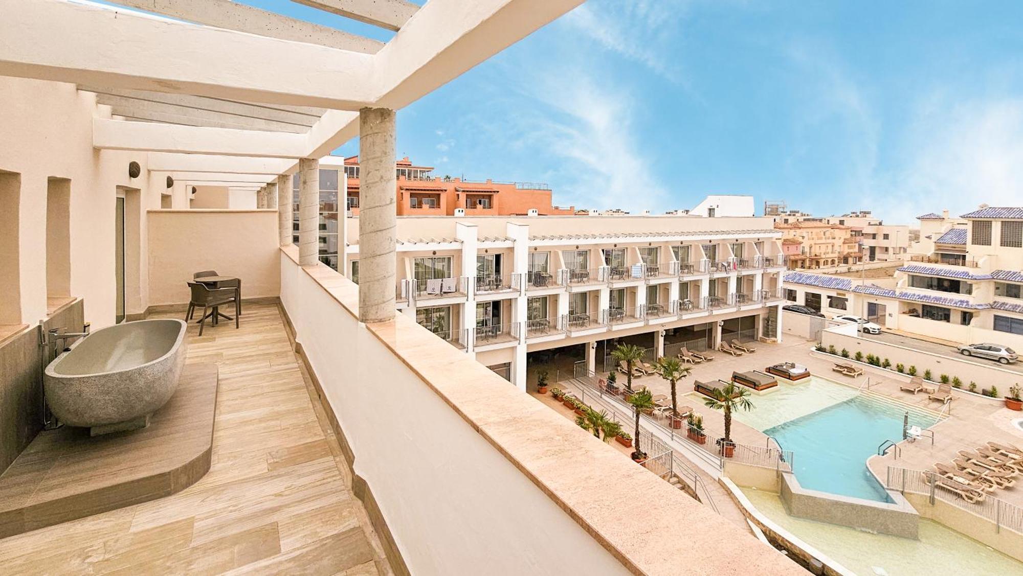 Event Tarifa By Qhotels - Adults Recommended ภายนอก รูปภาพ