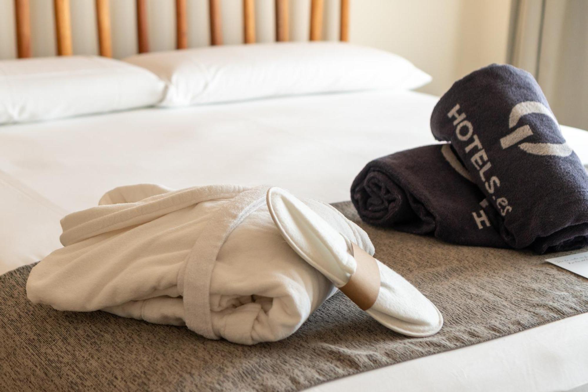 Event Tarifa By Qhotels - Adults Recommended ภายนอก รูปภาพ